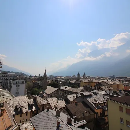 Lovely Panoramic View Apartment - Affitti Brevi Italia Aosta Exterior photo